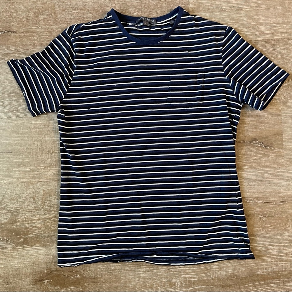Slate and Stone Black Navy and White Striped T-Shirt XL